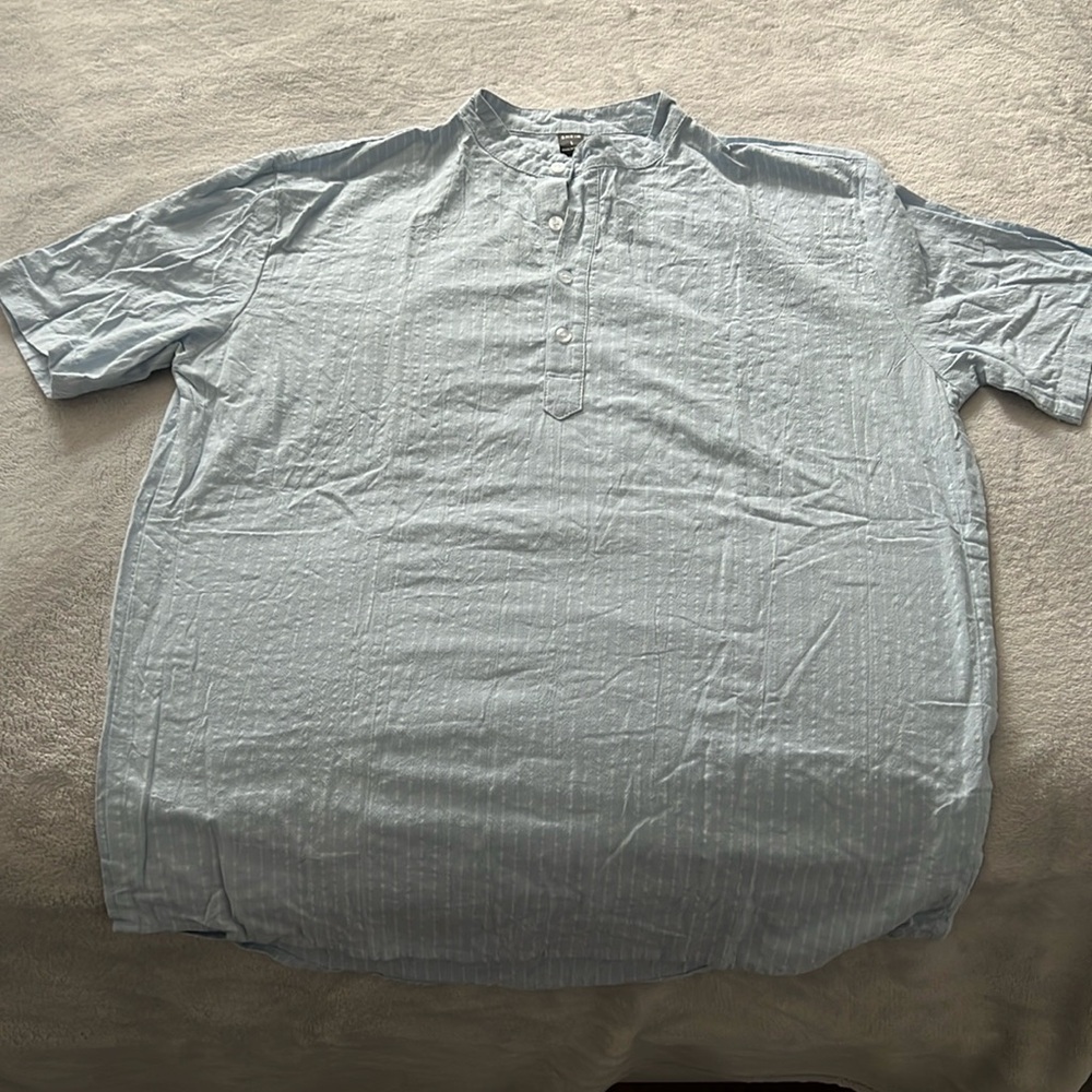 Collarless polo